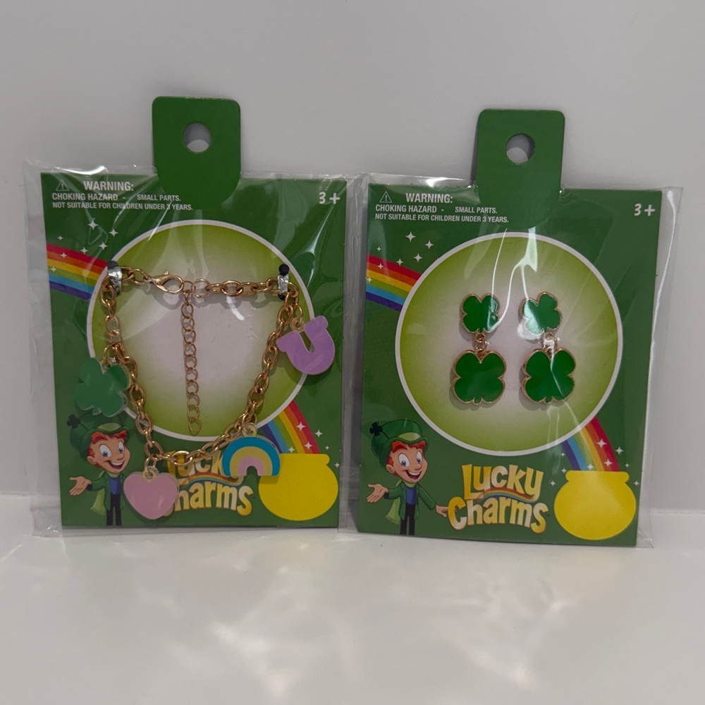 LUCKY CHARMS HER Clover Earrings & Charm bracelet Gold Green St Patrick's Day